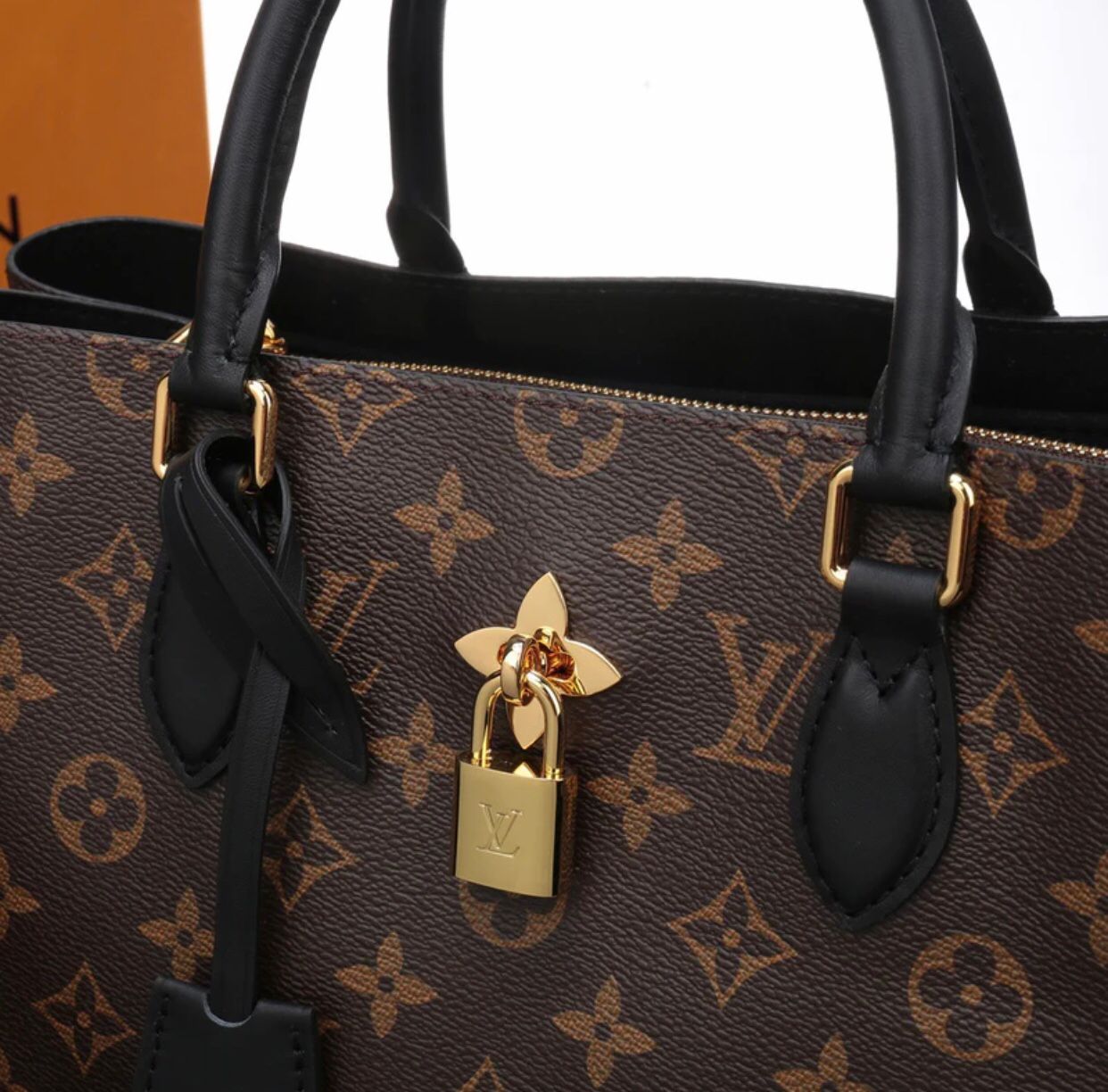 LV Tote Canvas