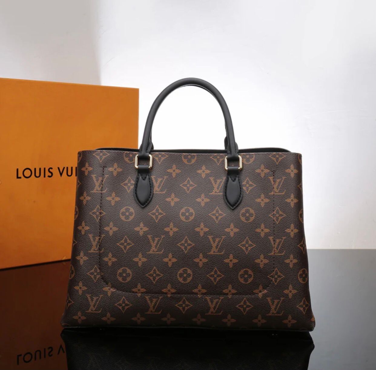 LV Tote Canvas
