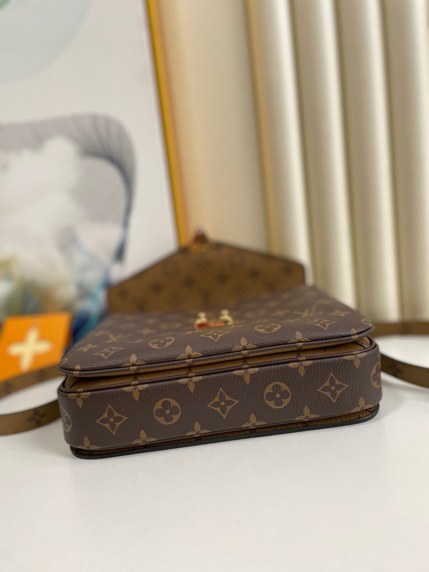 LV POCHETTE MÉTIS