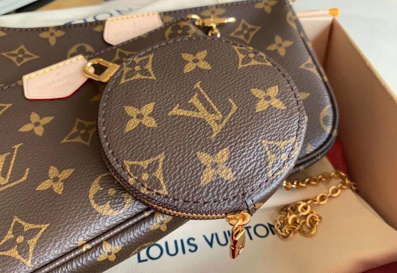 LV MULTI POCHETTE ACCESSOIRES