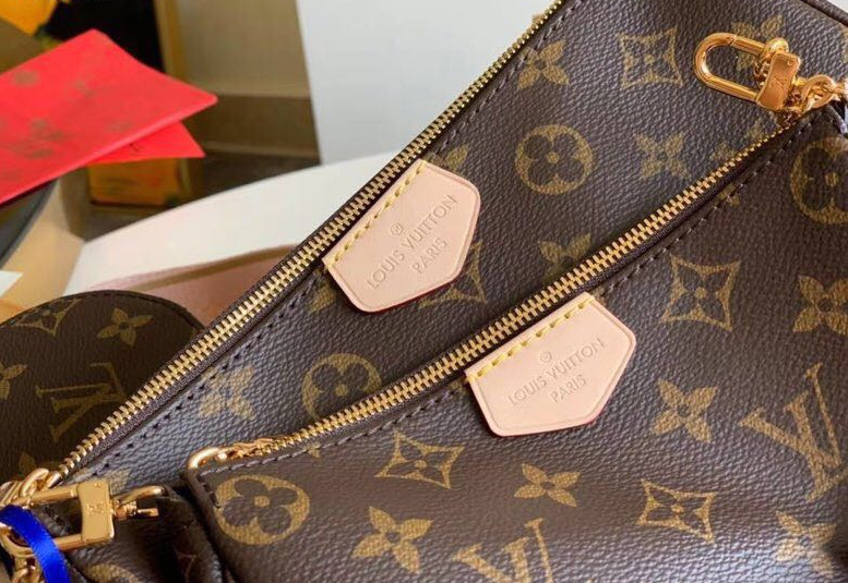 LV MULTI POCHETTE ACCESSOIRES