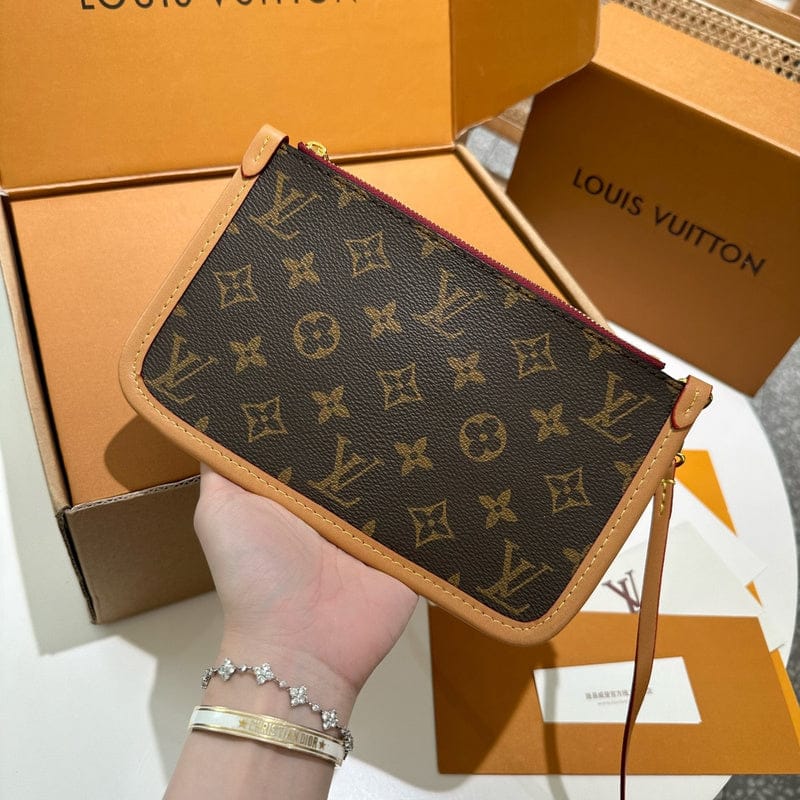 LV CarryAll MM