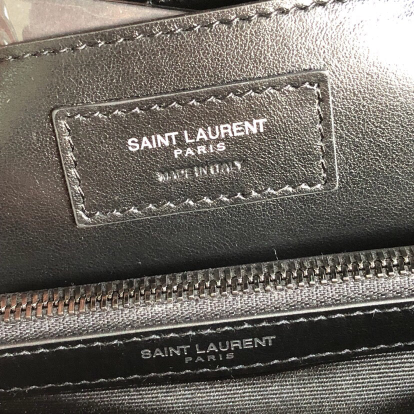 YSL BORSA LOULOU PICCOLA IN PELLE TRAPUNTATA