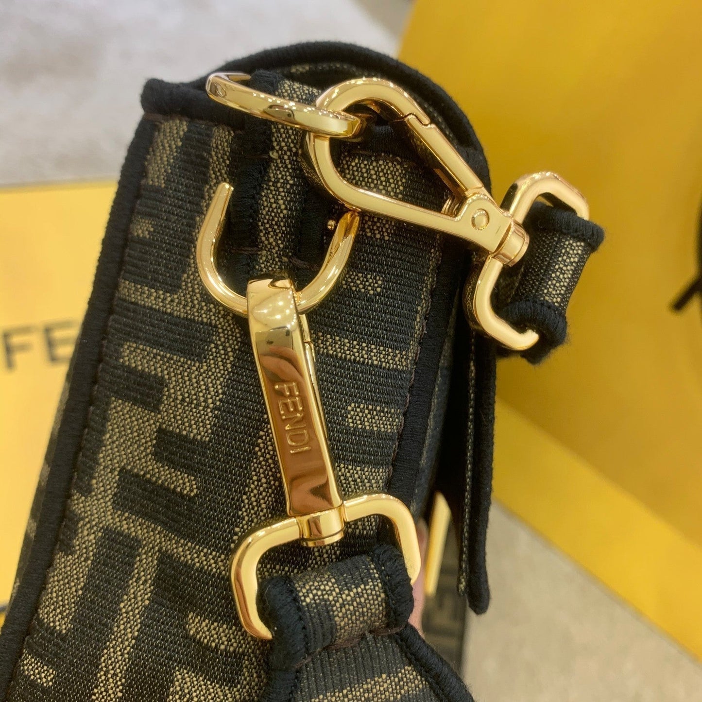 FENDI BAGUETTE